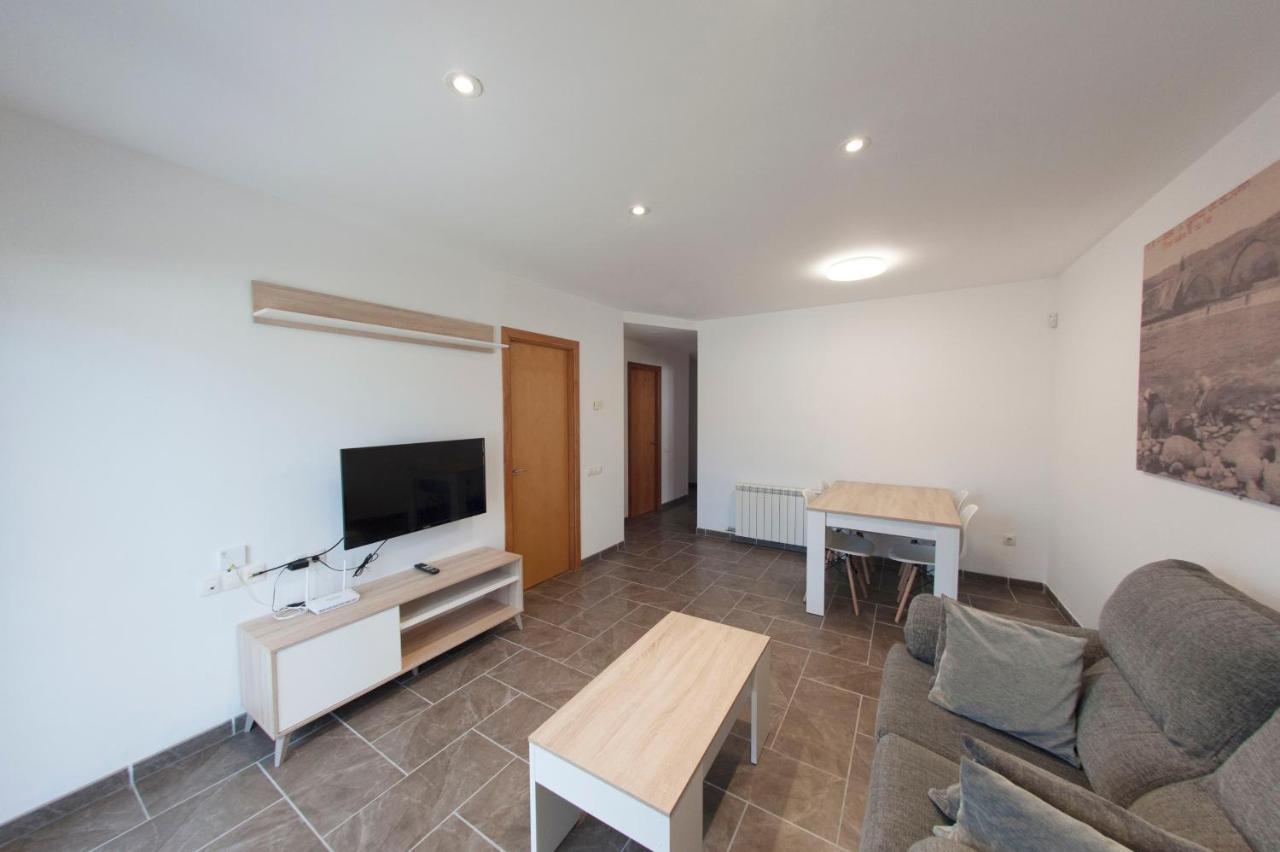 Apartament Bisaura De Ter 산트 퀸제 데 베소라 외부 사진